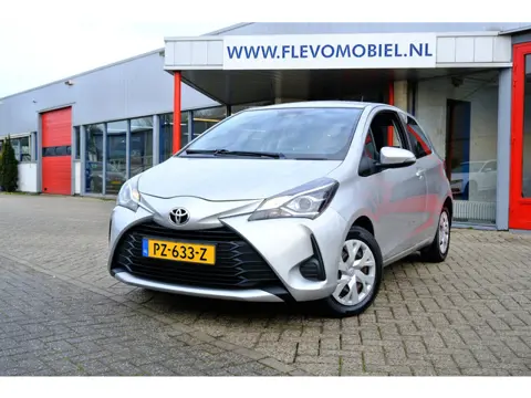 Toyota Yaris 1.5 VVT-i Aspiration Aut. *15.570km!* Clima|Cam|1e Eigenaar!
