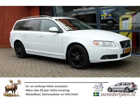 Volvo V70 VERKOCHT -- 2.0 145 pk Xenon, Stoelverw, 17 inch, 1/2 leer