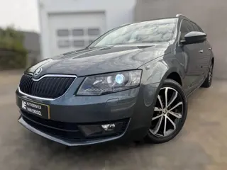 Skoda Octavia Combi 1.4 TSI Greentech Style Businessline CARPLAY / TREKHAAK / PDC RONDOM / NAVI / ST