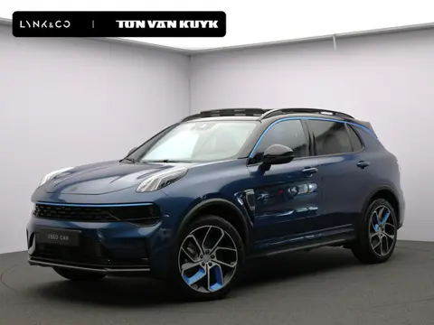 Lynk & Co 01 1.5 / Carplay / Camera / Adaptive Cruise / Panoramadak / Dodehoekdetectie / Stoelverwar