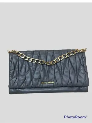Miu Miu - Pochette