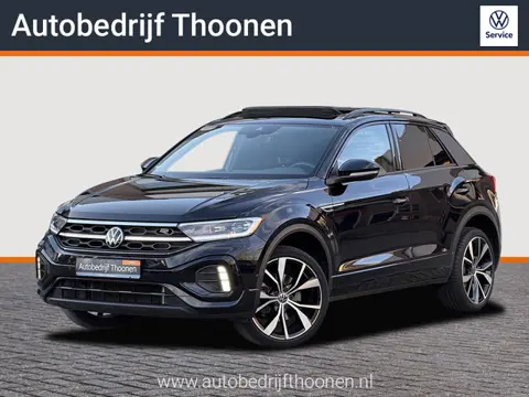 Volkswagen T-Roc 1.5 TSI R-Line | Trekhaak | Pano | 19" | Stuurverwarming