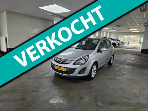 Opel Corsa 1.2-16V Design Edition
