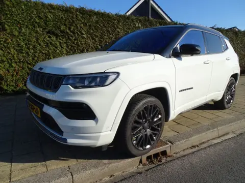 JEEP COMPASS 4WD XE 240 HYB. S-Clima-Carplay navi-Leer-Media app-Cam360-Trkh