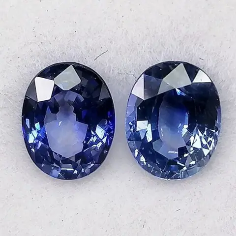 2 pcsblauwe saffier - 1.75 ct