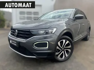 Volkswagen T-Roc 1.5 TSI Style STANDKACHEL / CAMERA / IQ LIGHT / STOELVERWARMING / CARPLAY / DRIVING