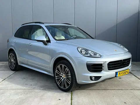 Porsche Cayenne 3.6 S Platinum Edition | 1e Eigenaar | Bose | Luchtvering | NL Auto | Panoramadak |