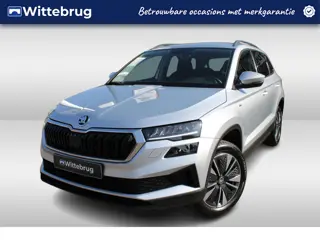 Škoda Karoq 1.0 TSI 110pk Ambition Tour uitv. / Navigatie by APP / LM 17 inch / Parkeersensoren A. /