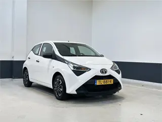 Toyota Aygo 1.0 VVT-i x-fun| NL| Airco| C.V | Bluetooth |