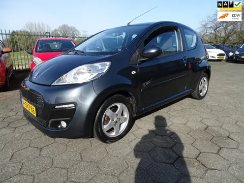 Peugeot 107 1.0 Active AUTOMAAT/AIRCO/LMV/PDC