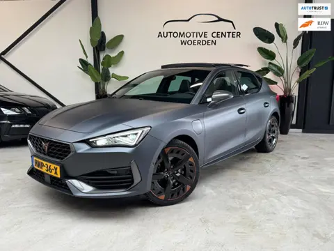 Cupra Leon 1.4 e-Hybrid VZ Adrenaline PANO AUT LED SFEERVERLICHTING MEMORY