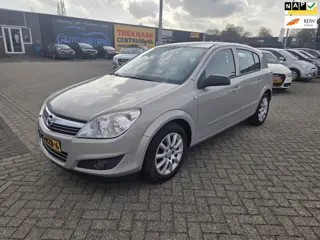 Opel Astra 1.6 Temptation/CRUIS CONTROL/PARKSENSOR
