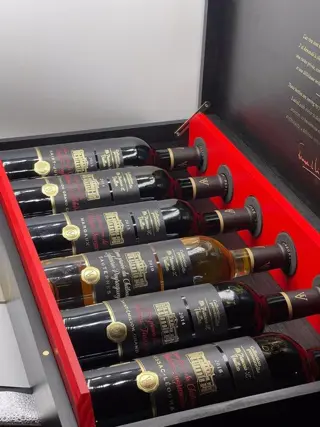 Assortment Case Collection Personnelle M. Francois Louis