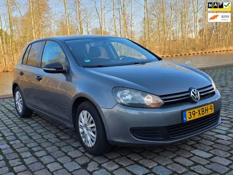 Volkswagen Golf 1.2 TSI Trendline BlueMotion volledig onderhouden navigatie achteruit camera airco e