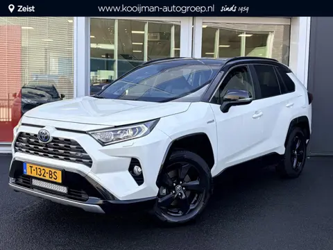 Toyota RAV4 2.5 Hybrid AWD Style Dodehoekdetectie | Trekhaak | Parkeersensoren | Stoelverwarming voo