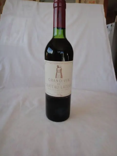 1976 Chateau Latour - Pauillac 1er Grand Cru Classé - 1