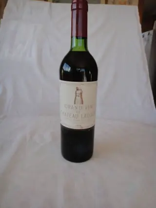 1976 Chateau Latour - Pauillac 1er Grand Cru Classé - 1