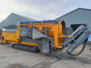 Anaconda TD620 tracked rups trommel zeef screener