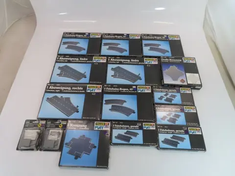 Faller H0 - 1811/1812/1815/1820/1821/1822/1850/161823 - Landschap - Verschillende Play Car Systeem wegdelen, 14 delig.