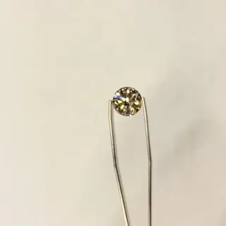 1 pcs Diamant - 0.33 ct - Briljant - light brown - VVS1