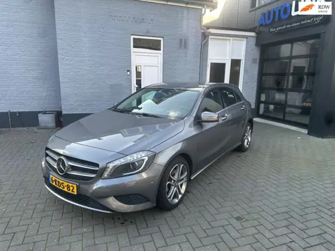 Mercedes-Benz A-klasse 180 | CAMERA | AUTOMAAT | ORIGINEEL NL |