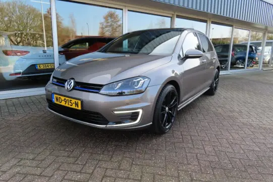 VOLKSWAGEN GOLF 1.4 TSI GTE Connected Series - NL Auto Pano Leder Stoelverw. 18inch LMV