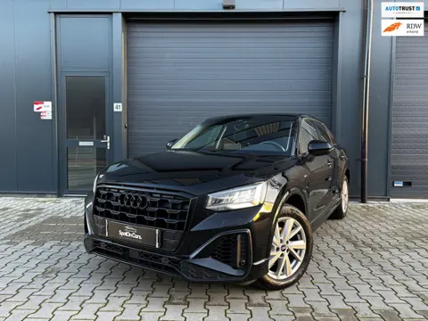 Audi Q2 35 TFSI S-Line KEYLESS CAMERA TREKHAAK SIDE ASSIST