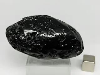 TEKTITE -inslag van METEORIET- 800.000 jaar!!! Gepolijst