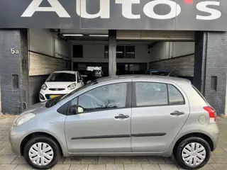 Toyota Yaris 1.0 VVTi Acces Airco (bj 2010)