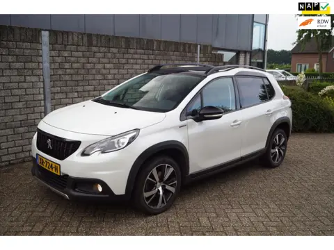 Peugeot 2008 1.2 PureTech GT-Line Panodak Half Leder Sportst Navi Camera Clima Cruise Apple Carplay 