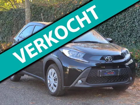 Toyota Aygo X Camera Cruise Zwart Automaat CarPlay 1e-eigenaar NAP NL Auto Fabrieksgarantie! 1.0 VVT