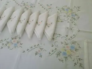 Tafelkleed handgemaakt Museumtafelkleed x12 in puur linnen