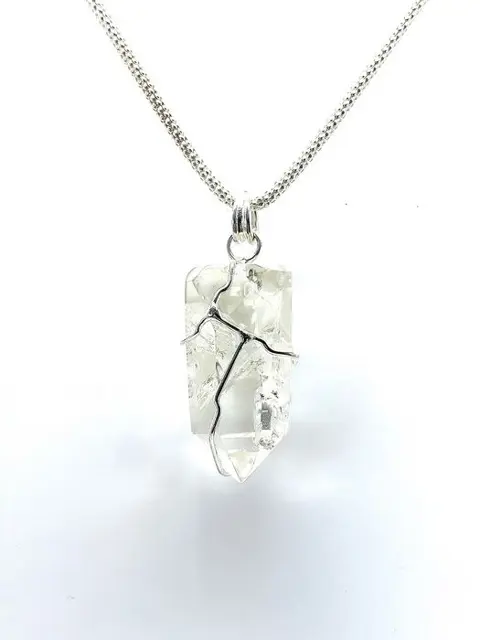Bergkristal Duizelingwekkende amulet - 27.9 g