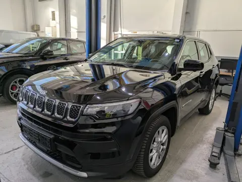 Jeep Compass 1.5T e-Hybrid Altitude (bj 2024, automaat)