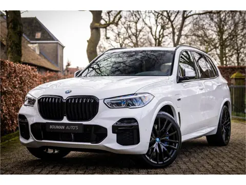 BMW X5 xDrive45e M Sport 22" Laser Light HUD Crystal Panorama Trekhaak