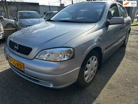 Opel Astra 1.8-16V Pearl, automaat