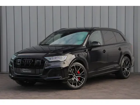 Audi Q7 60 TFSI e quattro Competition | 462PK | Luchtvering | Head-up | Massage | Keyless-go | S-Sto