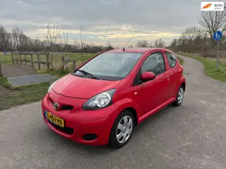 Toyota Aygo 1.0-12V Comfort Navigator Airco Elektrische Ramen APK tot 13-02-2027