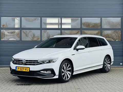 VOLKSWAGEN PASSAT VARIANT 1.5 TSI R-LINE BUSINESS+ I TREKHAAK I AUTOMAAT I LEDEREN BEKLEDING I STOEL