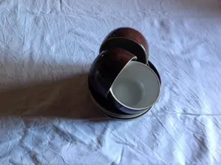 Mokka kopjes met schotel, z.g.a.n. - 3 stuks - 5,- per stuk