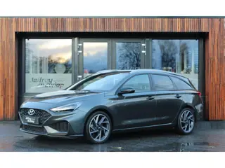 Hyundai i30 Wagon 1.5 T-GDi MHEV N Line stoelverwarming. stuur verwarming. camera. led.
