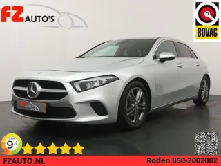 Mercedes-Benz A-klasse 180 Business Solution AMG - Navigatie - Camera - Stoelverwarming - LED koplam