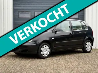 Volkswagen Polo 1.4-16V Comfortline 1e EIG / CLIMA / CRUISE