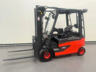 Linde 387 E 25 L-01. Inclusief nieuwe accu (bj 2015)