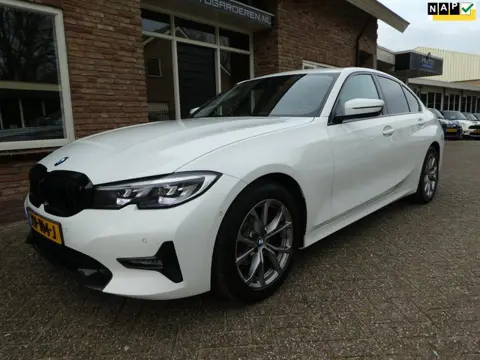 BMW 3-serie 318d Executive Edition Incl Btw