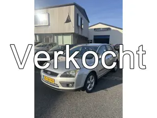 Ford Focus 1.6-16V First Edition 4 Deurs sedan. Airco,navigatie Enz. Voor de kilometerstand een nett