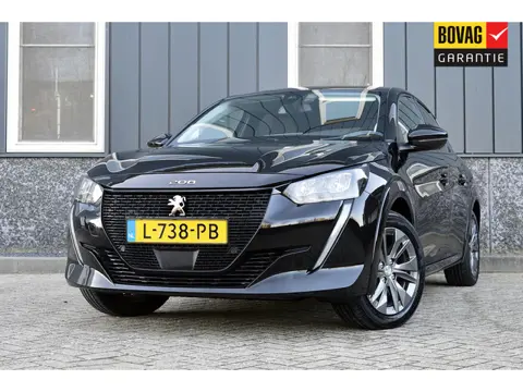 Peugeot e-208 EV Allure Pack 50 kWh SOH 87% Rijklaarprijs-Garantie Navigatie Airco Leder/Stof Interi