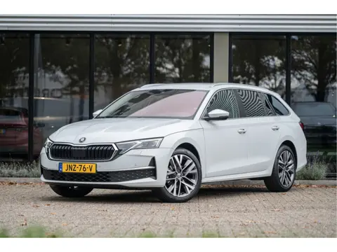 Škoda Octavia 1.5 TSI MHEV DSG Business Edition | Trekhaak | Lodge Int. | Matrix LED | Adapt. Cruise