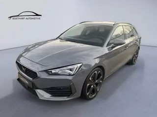 CUPRA Leon Sportstourer 1.4 e-Hybrid VZ 245PK / Camera / Kuipstoelen / Keyless / Stoel + Stuurverwar