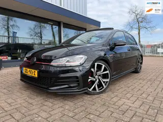 Volkswagen Golf 2.0 TSI GTI Performance | Pano | Carplay